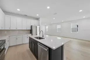 17823 Broadleaf Loop, Venice, FL 34293 - Photo 5