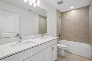 17841 Broadleaf Loop, Venice, FL 34293 - Photo 9