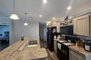 56290 Cherry Tree Rd, Astor, FL 32102 - Photo 9