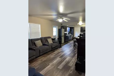 1038 Emerald Drive, Brandon, FL 33511 - Photo 17