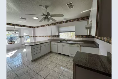 144 Costa Mesa Drive, Lady Lake, FL 32159 - Photo 3