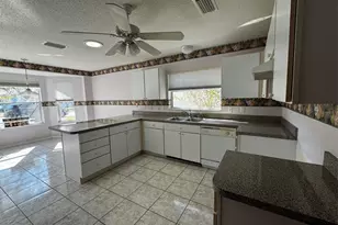 144 Costa Mesa Dr, Lady Lake, FL 32159 - Photo 3