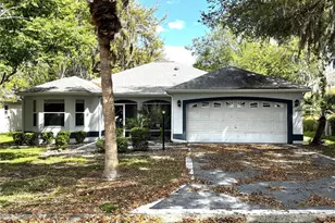 144 Costa Mesa Dr, Lady Lake, FL 32159 - Photo 1