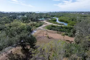 3847 30th Ave S, Saint Petersburg, FL 33711 - Photo 1