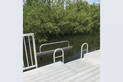 3847 30th Avenue S, Saint Petersburg, FL 33711 - Photo 17