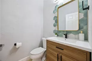 8535 Summerville Pl, Orlando, FL 32819 - Photo 9