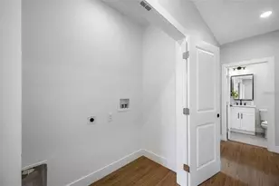 1516 59th St N, Saint Petersburg, FL 33710 - Photo 11