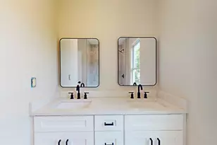 1919 30th Ave N, Saint Petersburg, FL 33713 - Photo 35