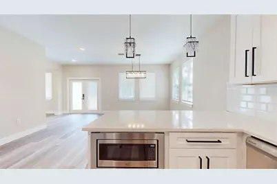 1919 30th Avenue N, Saint Petersburg, FL 33713 - Photo 9