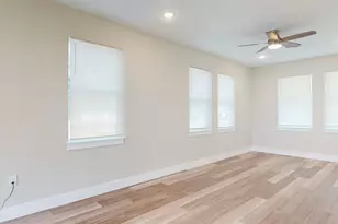 1919 30th Ave N, Saint Petersburg, FL 33713 - Photo 25