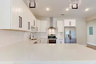 1919 30th Ave N, Saint Petersburg, FL 33713 - Photo 11