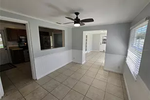 3000 Browning St, Sarasota, FL 34237 - Photo 7