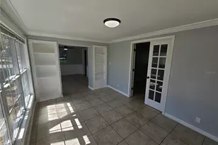 3000 Browning St, Sarasota, FL 34237 - Photo 9