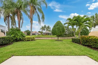 28258 Islet Trail, Bonita Springs, FL 34135 - Photo 3