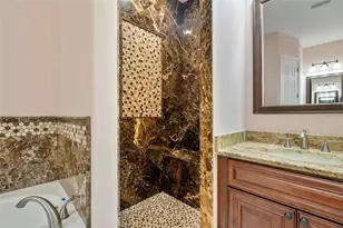 1900 Colleen St, Sarasota, FL 34231 - Photo 25