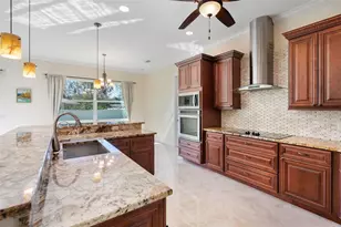 1900 Colleen St, Sarasota, FL 34231 - Photo 9