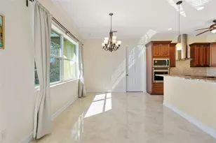 1900 Colleen St, Sarasota, FL 34231 - Photo 15