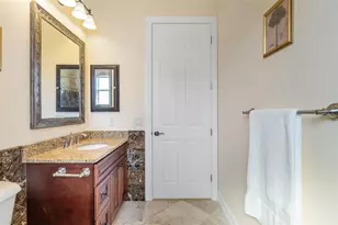 1900 Colleen St, Sarasota, FL 34231 - Photo 33