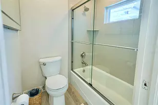 4717 E Trails Dr, Sarasota, FL 34232 - Photo 23