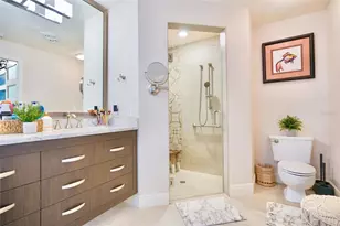 4717 E Trails Dr, Sarasota, FL 34232 - Photo 35