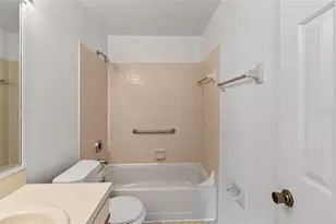 6299 River Run Pl, Orlando, FL 32807 - Photo 7