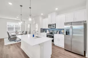 3784 Daybreak Run Loop, Spring Hill, FL 34609 - Photo 3