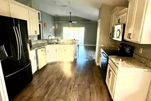 984 Tavernier Cir NE, Palm Bay, FL 32905 - Photo 3