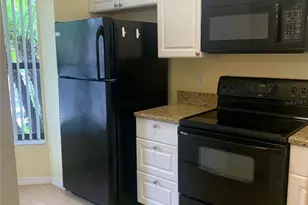 2823 Shannon Oak Ct, Saint Cloud, FL 34769 - Photo 3