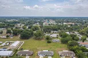 9 E 5th St, Saint Cloud, FL 34769 - Photo 3