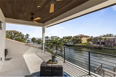 2060 Illinois Avenue NE, Saint Petersburg, FL 33703 - Photo 39