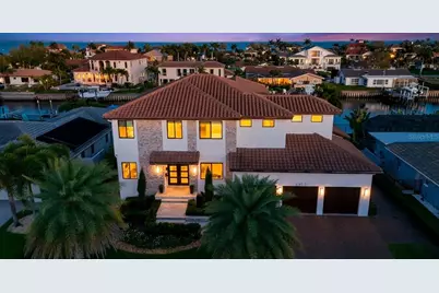 2060 Illinois Avenue NE, Saint Petersburg, FL 33703 - Photo 5