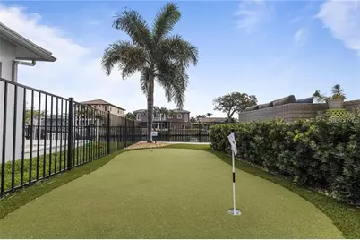 2060 Illinois Avenue NE, Saint Petersburg, FL 33703 - Photo 89