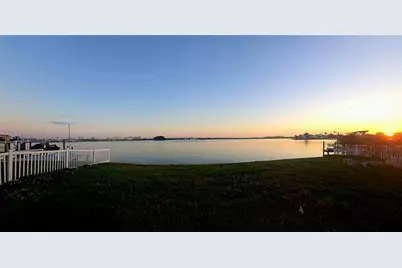 376 145th Avenue E, Madeira Beach, FL 33708 - Photo 7