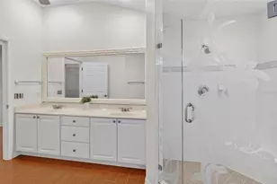 2403 Tamarindo Dr, The Villages, FL 32162 - Photo 29