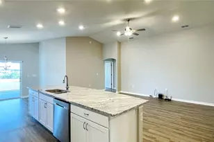 1387 Mountain Flower Ln, Davenport, FL 33837 - Photo 7