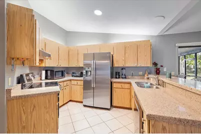 2185 Cork Oak Street E, Sarasota, FL 34232 - Photo 9