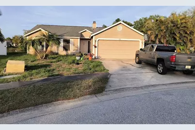 3715 75th Drive E, Sarasota, FL 34243 - Photo 1