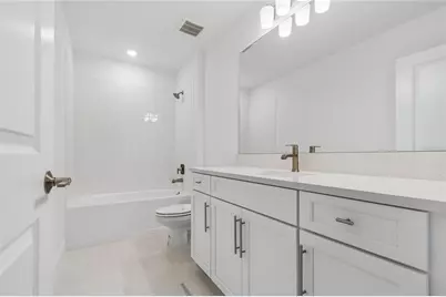8115 Seaflower Parkway, Bradenton, FL 34210 - Photo 17