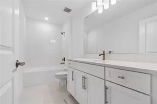 8115 Seaflower Pkwy, Bradenton, FL 34210 - Photo 17