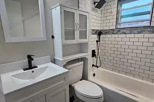 4849 Camphor Ave, Sarasota, FL 34231 - Photo 19