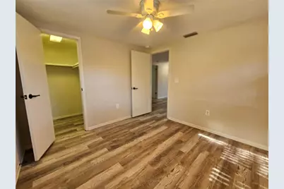 4849 Camphor Avenue, Sarasota, FL 34231 - Photo 17