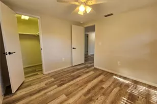 4849 Camphor Ave, Sarasota, FL 34231 - Photo 17