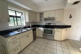 940 Fenton Ln, Lakeland, FL 33809 - Photo 3