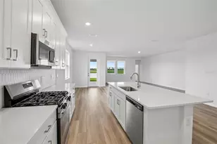 8720 Canard Cv, Palmetto, FL 34221 - Photo 9