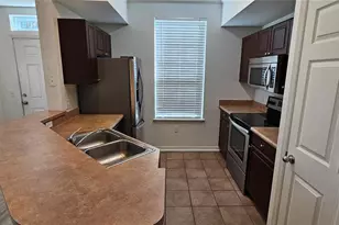 5581 Rosehill Rd, Sarasota, FL 34233 - Photo 3