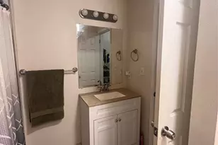 3916 Magnolia Lake Ln, Orlando, FL 32810 - Photo 13