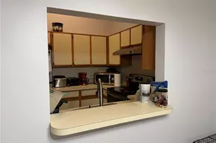 3916 Magnolia Lake Ln, Orlando, FL 32810 - Photo 7