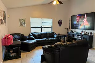 3916 Magnolia Lake Ln, Orlando, FL 32810 - Photo 3