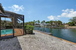 589 Commonwealth Ln, Sarasota, FL 34242 - Photo 37