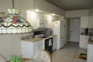 6136 Magpie Dr, Lakeland, FL 33809 - Photo 9